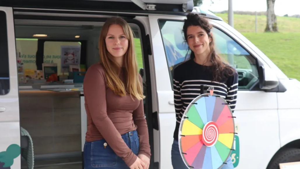 Le Van Plurielles 61 dans Tendance Ouest, pour sa venue au collège de Gacé